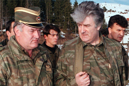 Mladic e Karadzic ai tempi della guerra di Bosnia